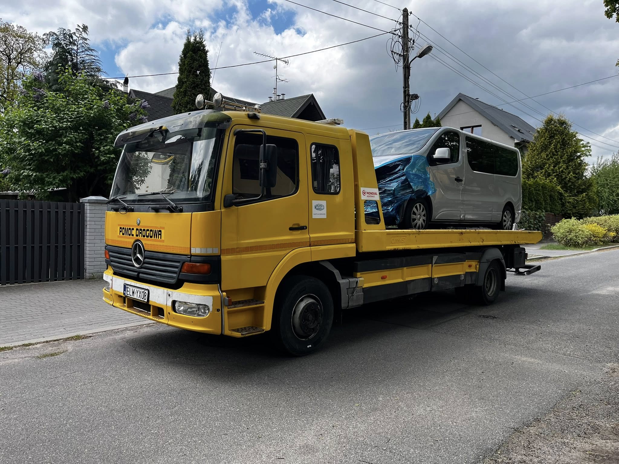 Mercedes platforma hydrauliczna 4T — pomoc drogowa Koluszki